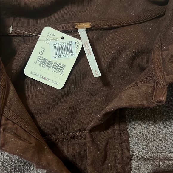 Maroon ruby jacket - Picture 2 of 2